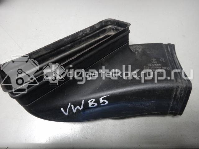 Фото Воздуховод для двигателя AWM для Volkswagen / Audi 170 л.с 20V 1.8 л бензин 3B0129617D {forloop.counter}}