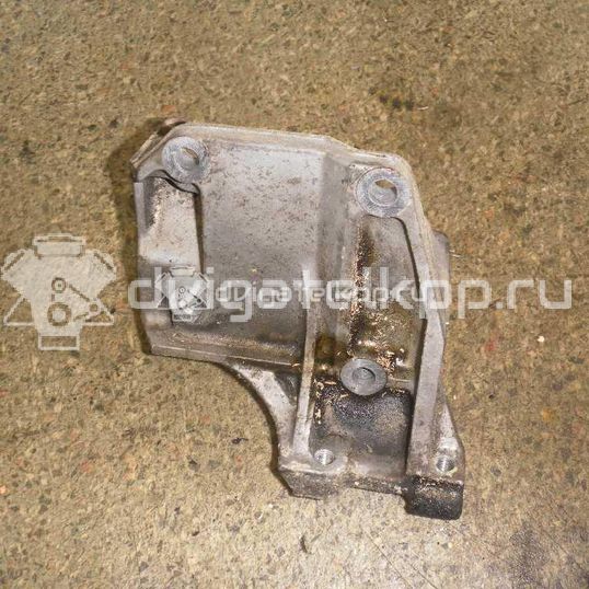 Фото Кронштейн генератора для двигателя J20A для Maruti Suzuki / Suzuki / Chevrolet / Geo / Maruti 122 л.с 16V 2.0 л бензин 1791178E10