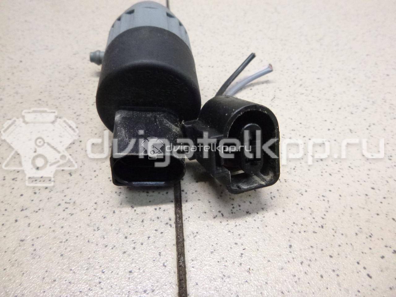 Фото Насос омывателя фар  28920JD00A для Nissan Qashqai / Np300 / Pathfinder {forloop.counter}}