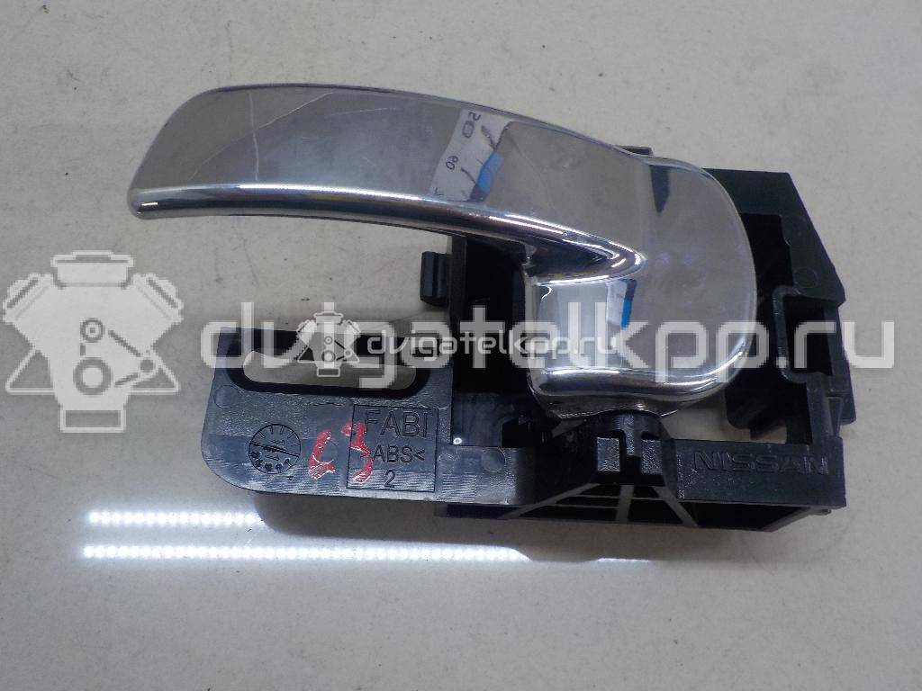 Фото Ручка двери внутренняя левая  80671JD00E для Nissan Qashqai {forloop.counter}}