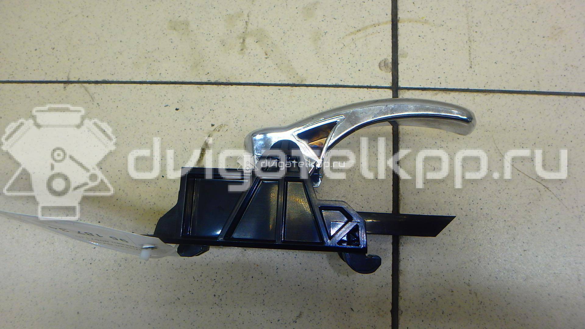 Фото Ручка двери внутренняя левая  80671jd00e для Nissan Qashqai {forloop.counter}}