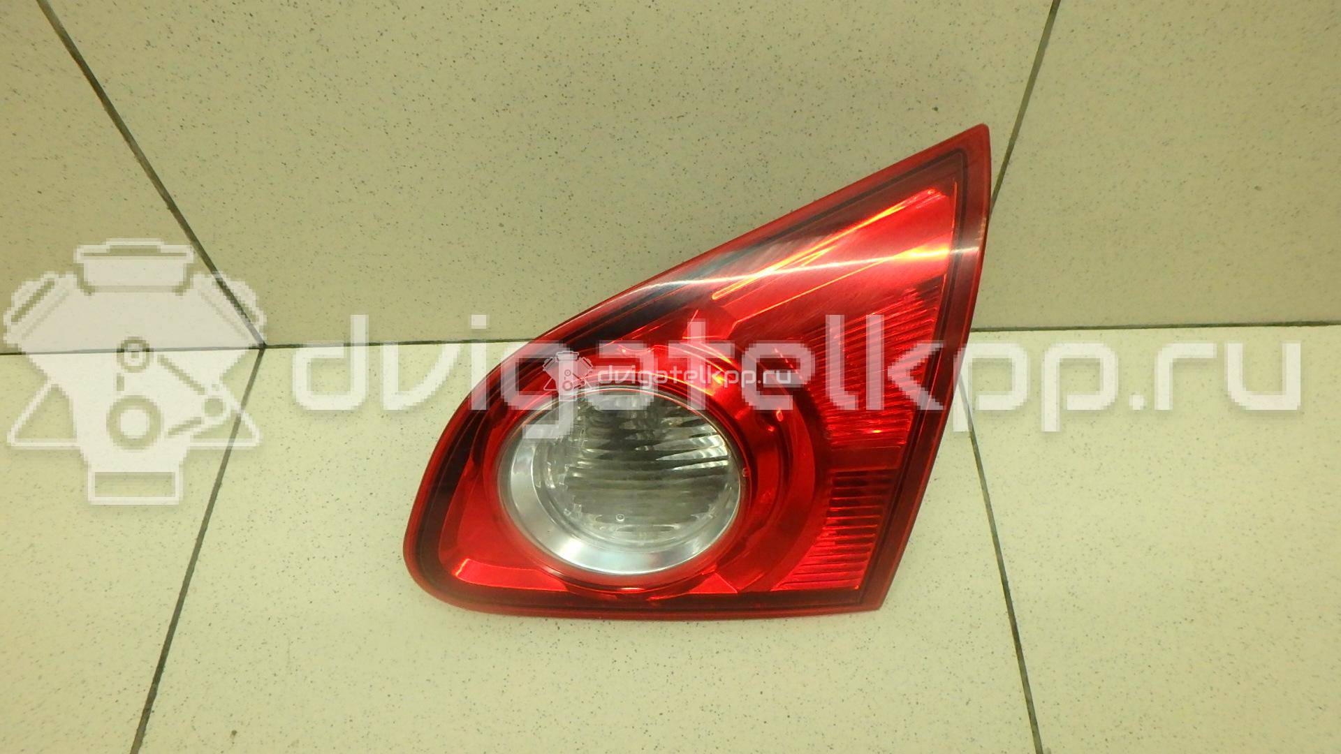 Фото Фонарь задний внутренний правый  26550jd800 для Nissan Qashqai {forloop.counter}}