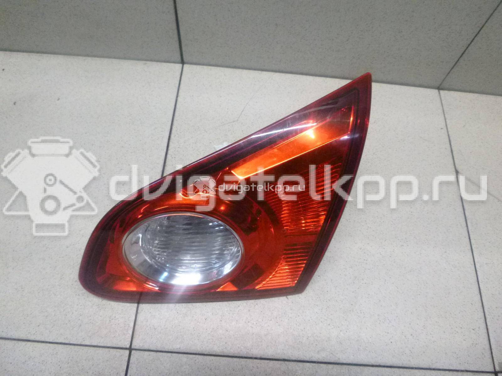 Фото Фонарь задний внутренний правый  26550jd800 для Nissan Qashqai {forloop.counter}}