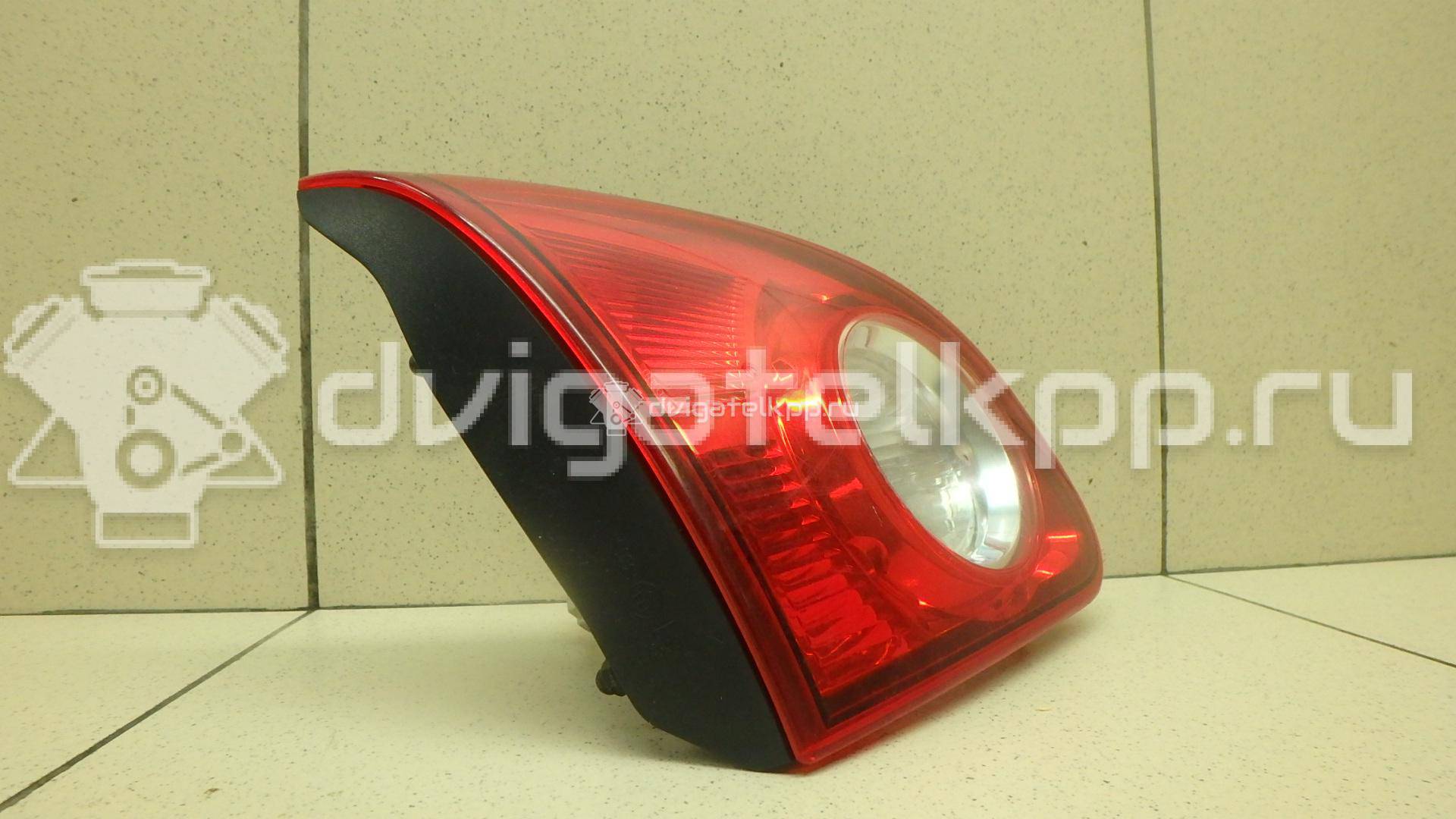 Фото Фонарь задний внутренний левый  26555jd800 для Nissan Qashqai {forloop.counter}}