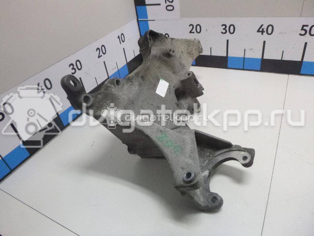 Фото Кронштейн генератора  8201033565 для nissan Terrano III (D10) {forloop.counter}}