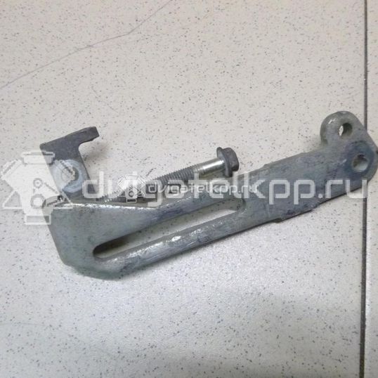 Фото Кронштейн генератора для двигателя M16A для Maruti Suzuki / Suzuki / Suzuki (Changhe) 95-109 л.с 16V 1.6 л бензин 1156064J00