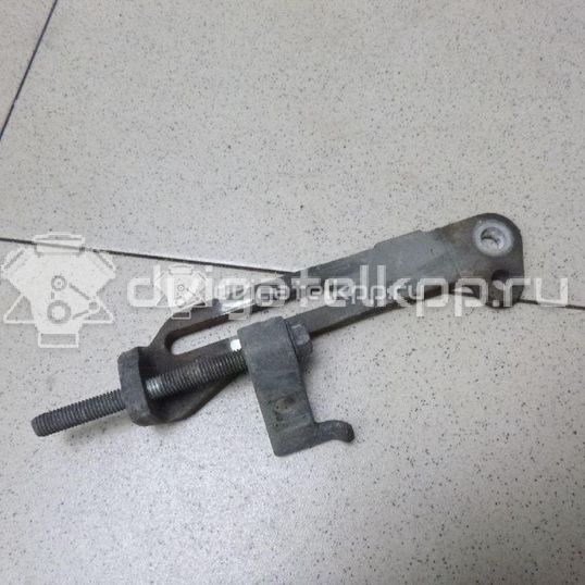 Фото Кронштейн генератора для двигателя M16A для Maruti Suzuki / Suzuki / Fiat 106-120 л.с 16V 1.6 л бензин 1156064J00