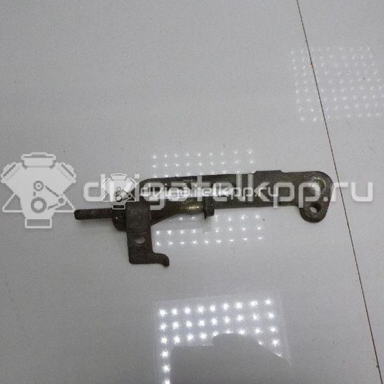 Фото Кронштейн генератора для двигателя M16A для Maruti Suzuki / Suzuki / Fiat 106-120 л.с 16V 1.6 л бензин 1156064J00