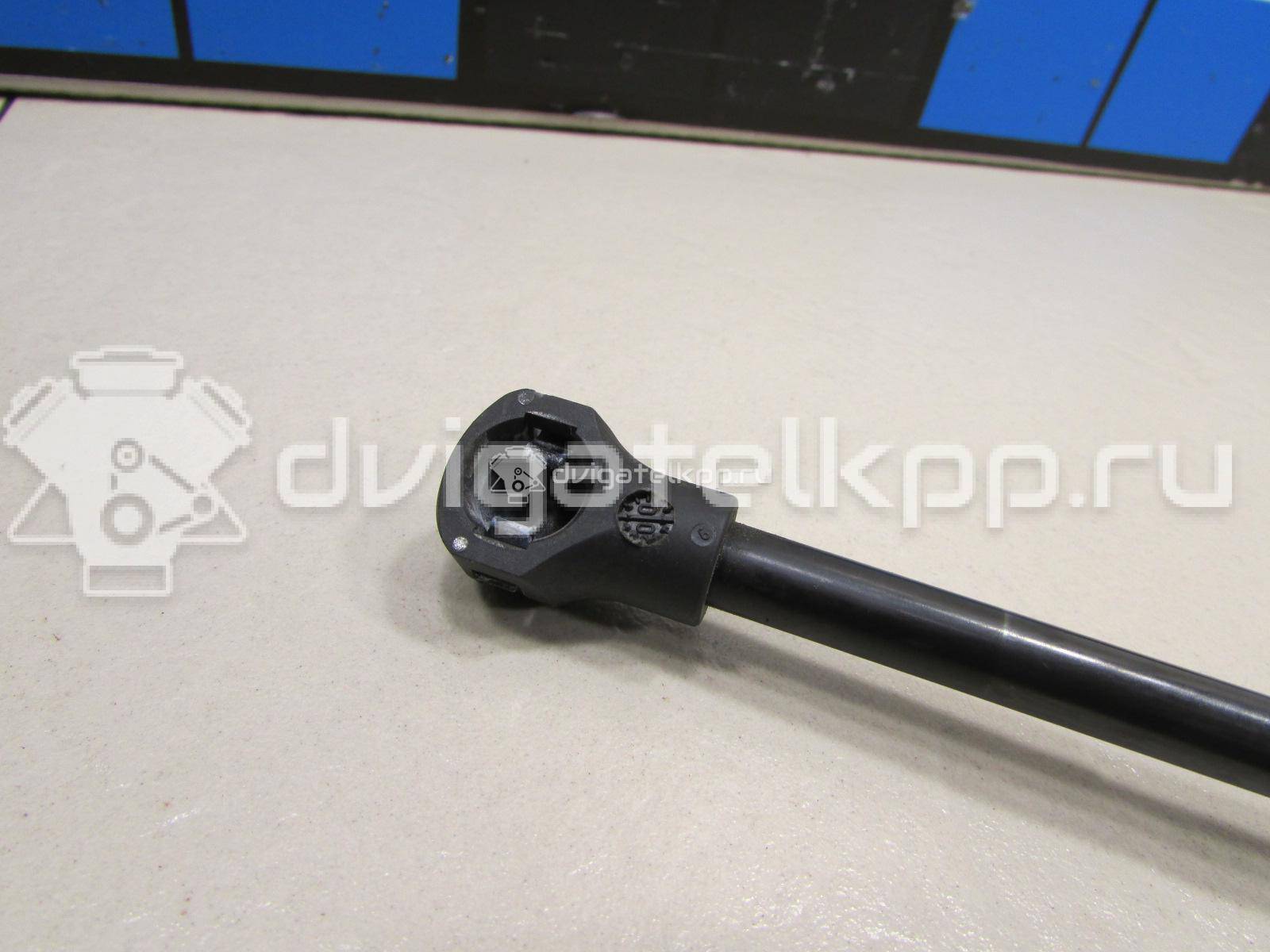 Фото Амортизатор крышки багажника  8731G9 для Peugeot 406 / 806 221 / 607 9D, 9U {forloop.counter}}