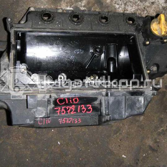 Фото Крышка головки блока (клапанная)  8200157969 для renault Clio II/Symbol