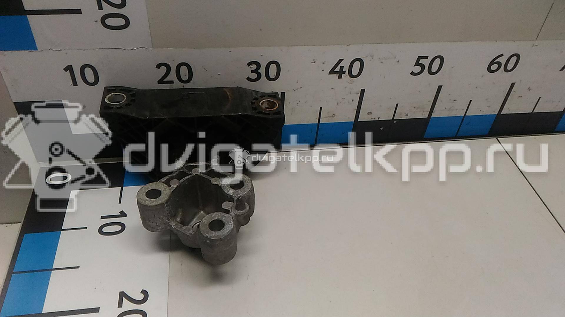Фото Опора двигателя правая  113752043R для Renault Captur J5 / Clio {forloop.counter}}