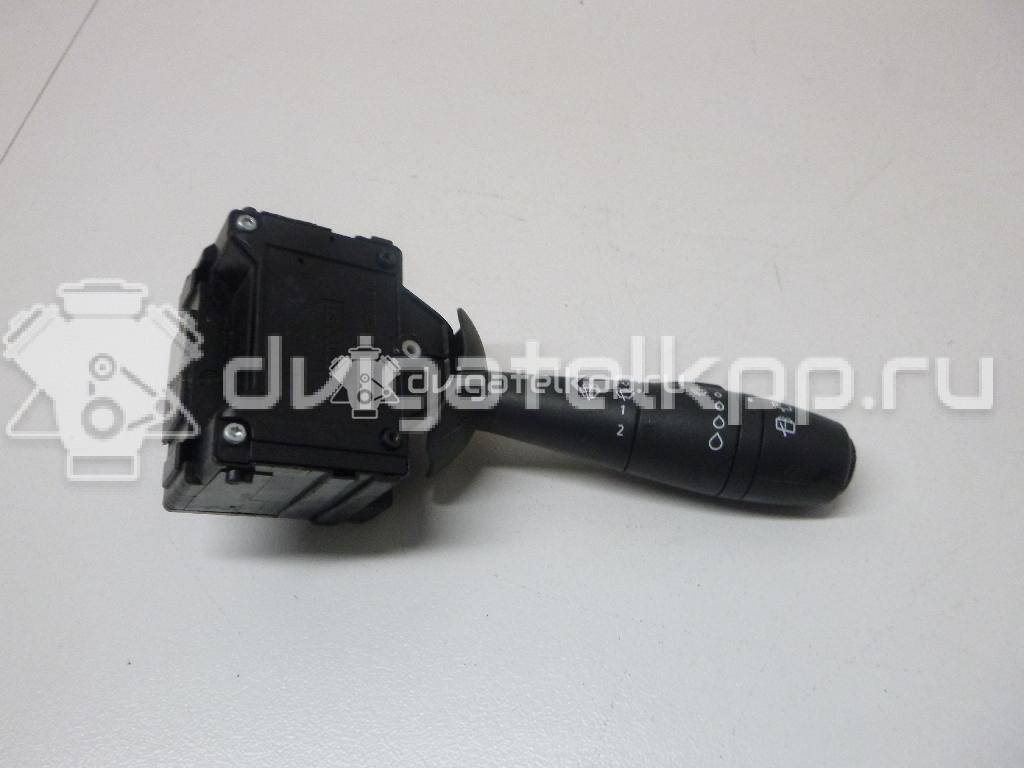 Фото Переключатель стеклоочистителей  8201168013 для Renault Trafic / Captur J5 / Clio {forloop.counter}}