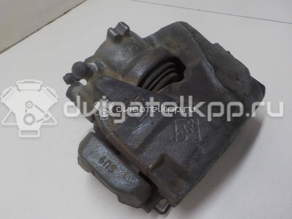 Фото Суппорт тормозной передний правый  410018218R для Renault Megane / Scénic / Grand / Captur J5 / Fluence L30 {forloop.counter}}