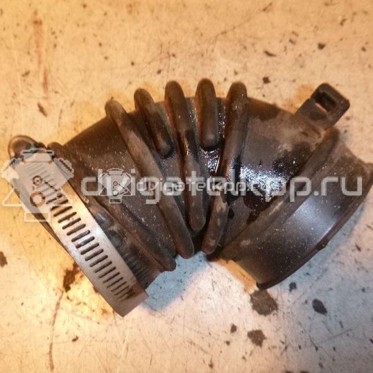 Фото Патрубок воздушного фильтра для двигателя M13A для Subaru / Suzuki / Chevrolet 82-94 л.с 16V 1.3 л бензин 1388163J00