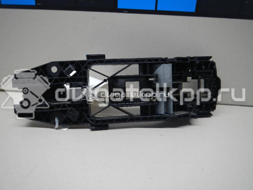 Фото Кронштейн ручки  5N0839885H для seat Alhambra {forloop.counter}}