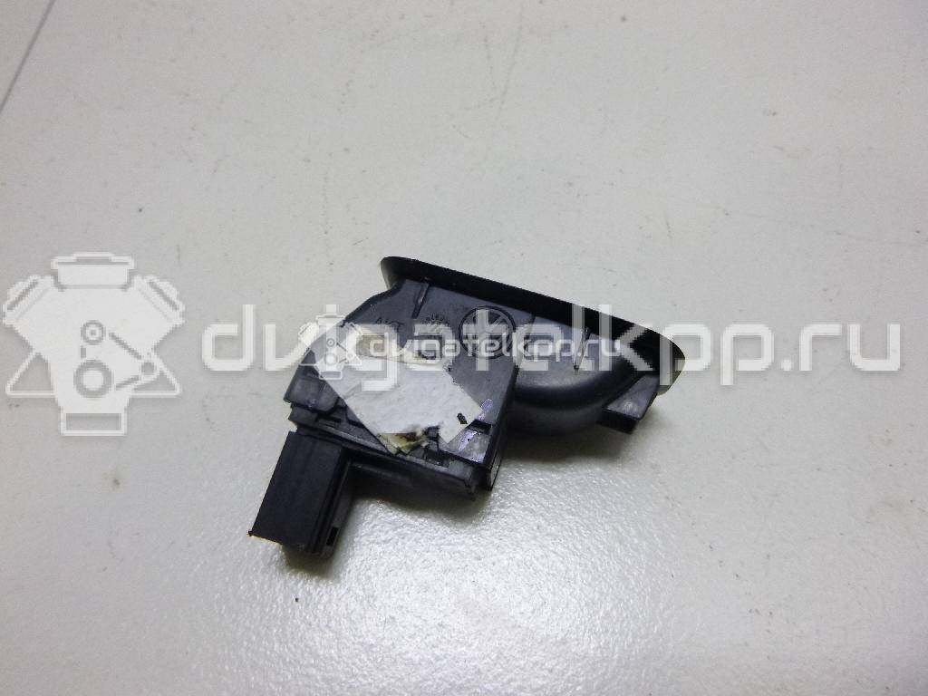 Фото Кнопка стеклоподъемника  7L6959855B для Seat Ibiza / Leon / Toledo / Alhambra / Altea {forloop.counter}}