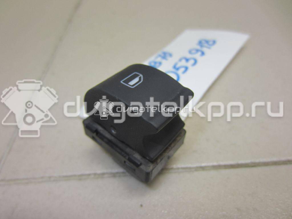 Фото Кнопка стеклоподъемника  8e0959855 для audi A4 [B6] {forloop.counter}}