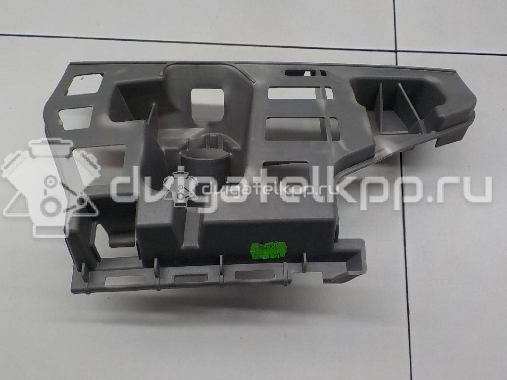 Фото Кронштейн переднего бампера правый  5J0807056A для Skoda Roomster 5J / Fabia {forloop.counter}}