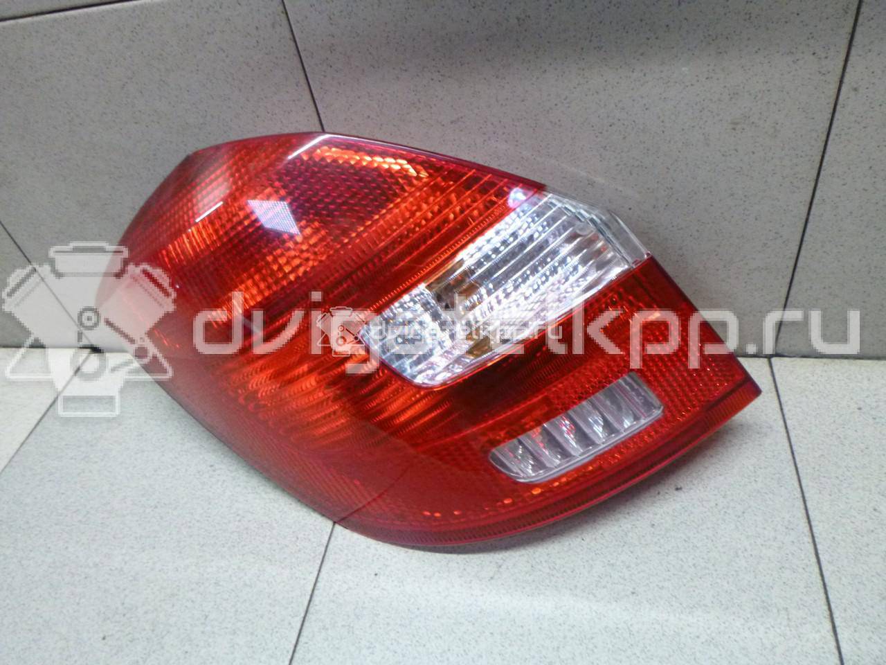 Фото Фонарь задний левый  5J6945111A для Skoda Fabia {forloop.counter}}