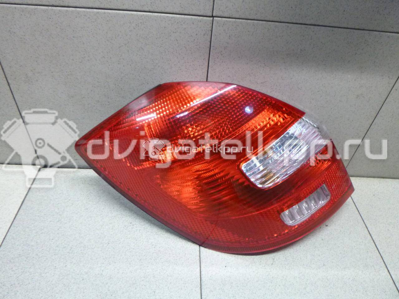 Фото Фонарь задний левый  5J6945111A для Skoda Fabia {forloop.counter}}