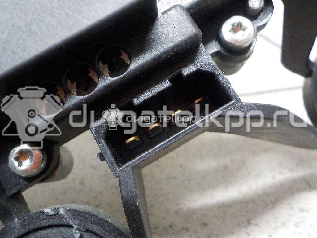 Фото Моторчик стеклоочистителя задний  5J7955711A для Skoda Fabia / Superb / Yeti 5L {forloop.counter}}