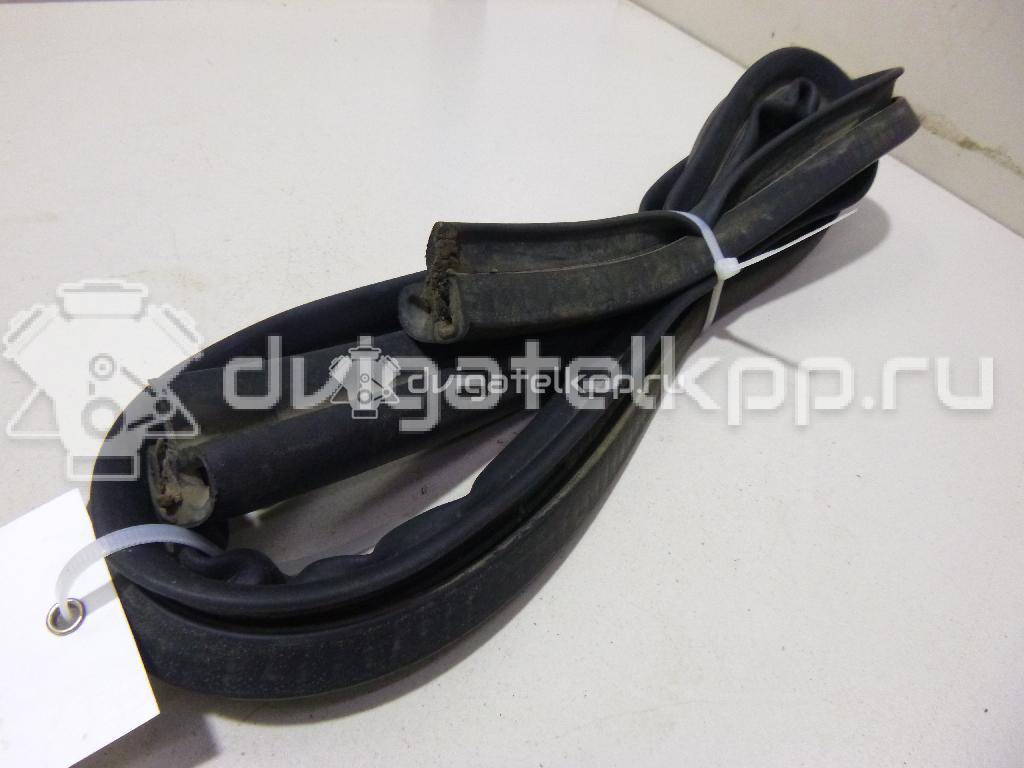 Фото Уплотнитель капота  1Z0823723A для skoda Octavia (A5 1Z-) {forloop.counter}}