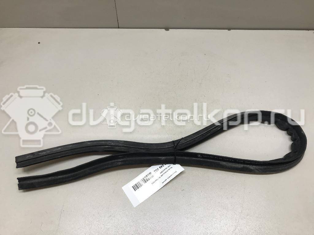 Фото Уплотнитель капота  1Z0823723A для skoda Octavia (A5 1Z-) {forloop.counter}}