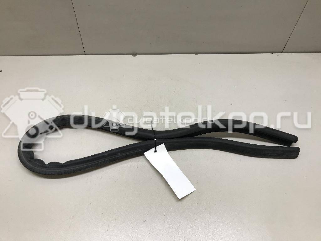 Фото Уплотнитель капота  1Z0823723A для skoda Octavia (A5 1Z-) {forloop.counter}}