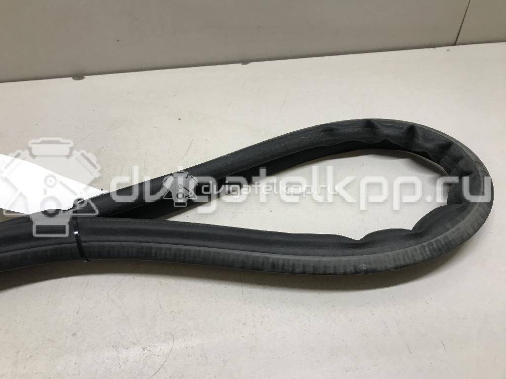 Фото Уплотнитель капота  1Z0823723A для skoda Octavia (A5 1Z-) {forloop.counter}}