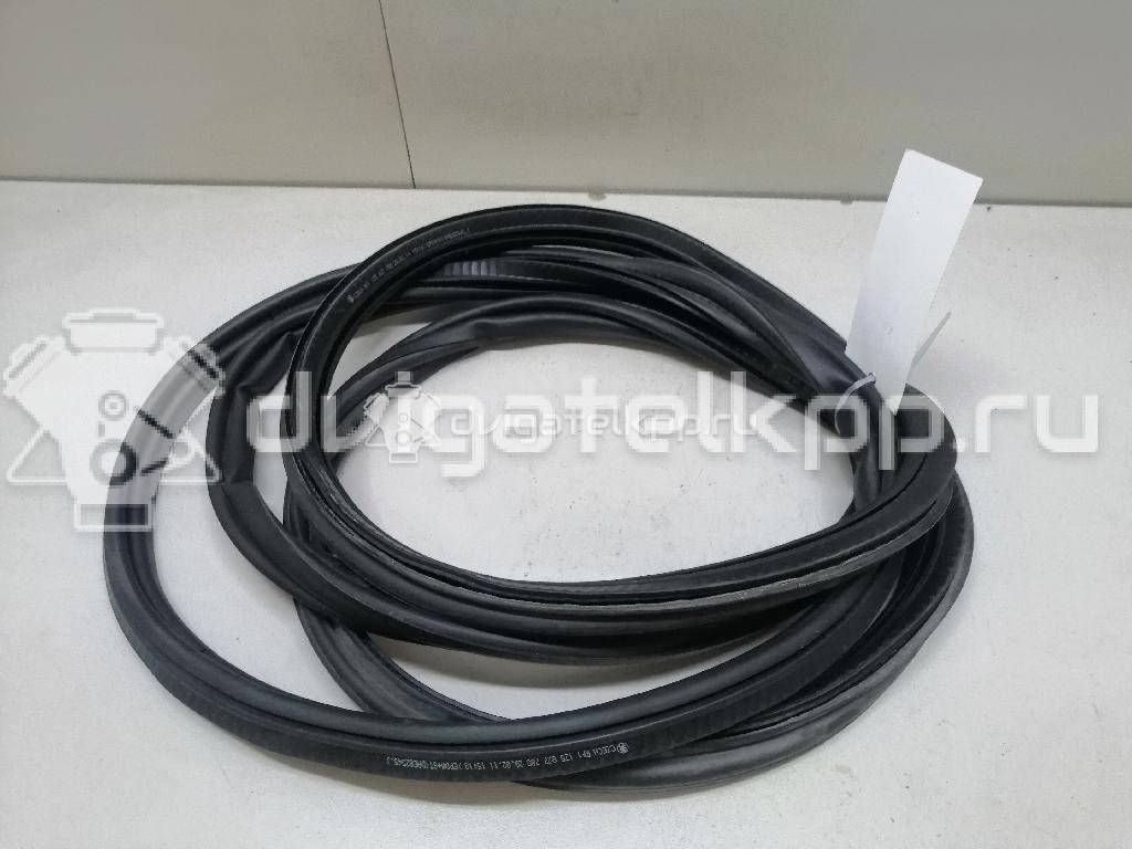 Фото Уплотнитель багажника  1Z5827705A для skoda Octavia (A5 1Z-) {forloop.counter}}