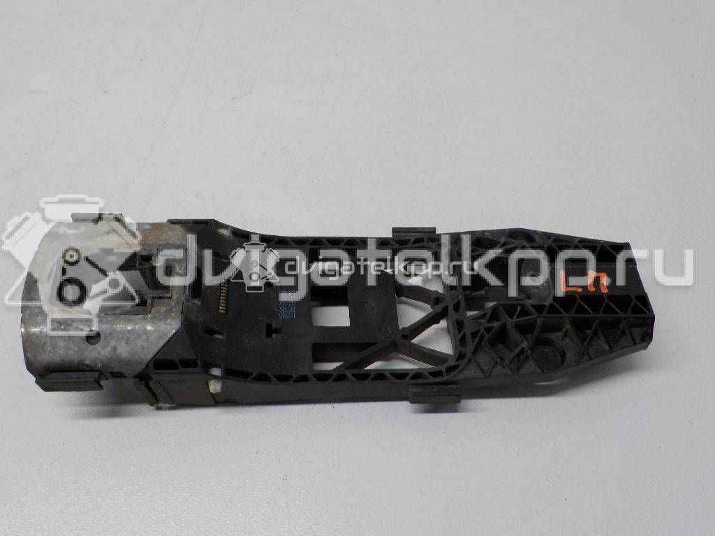 Фото Кронштейн ручки  5N0837885H для skoda Rapid {forloop.counter}}