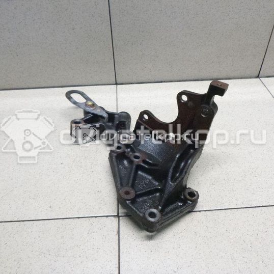 Фото Кронштейн генератора для двигателя J20A для Maruti Suzuki / Suzuki / Chevrolet / Geo / Maruti 120-129 л.с 16V 2.0 л бензин 1156080J00