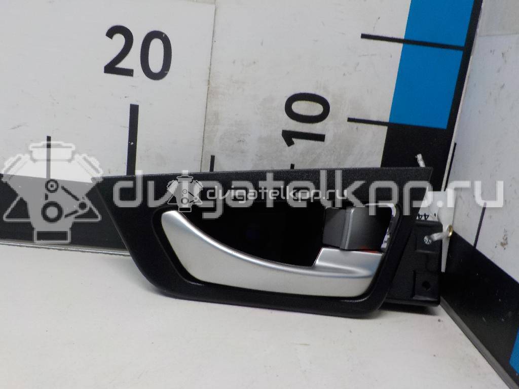 Фото Ручка двери задней внутренняя правая  7342034100LBA для ssang yong Actyon New/Korando C {forloop.counter}}