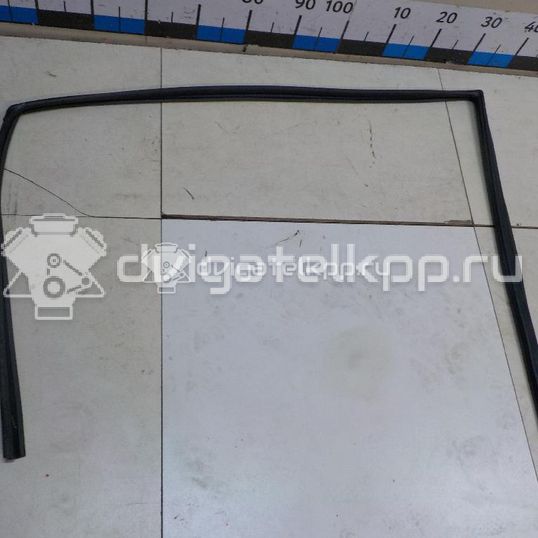 Фото Уплотнитель стекла двери  7238134001 для ssang yong Actyon New/Korando C