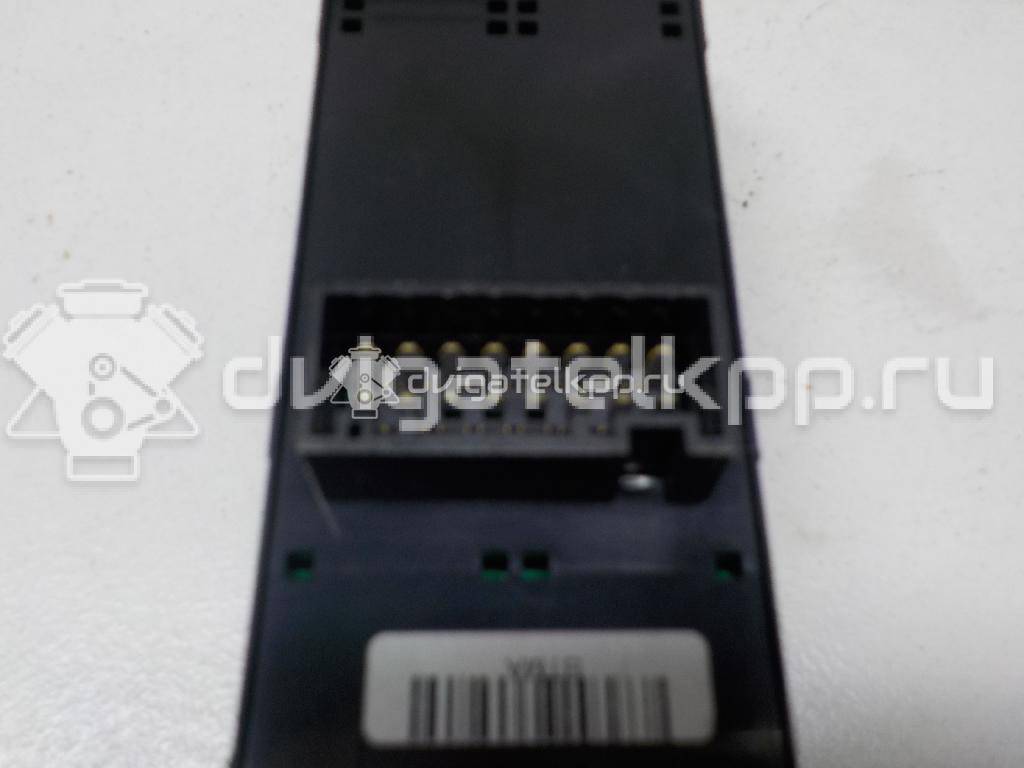 Фото Блок управления стеклоподъемниками  8581134000HDX для ssang yong Actyon New/Korando C {forloop.counter}}