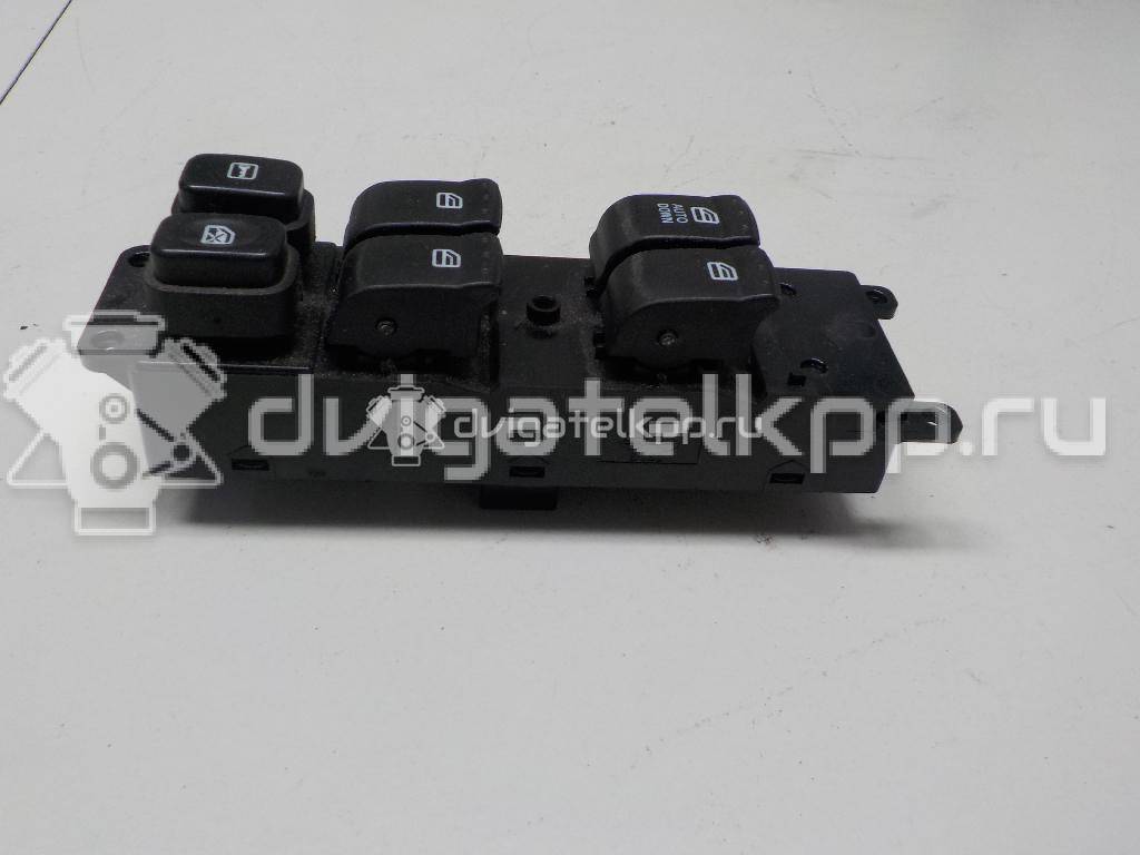 Фото Блок управления стеклоподъемниками  8581134000HDX для ssang yong Actyon New/Korando C {forloop.counter}}