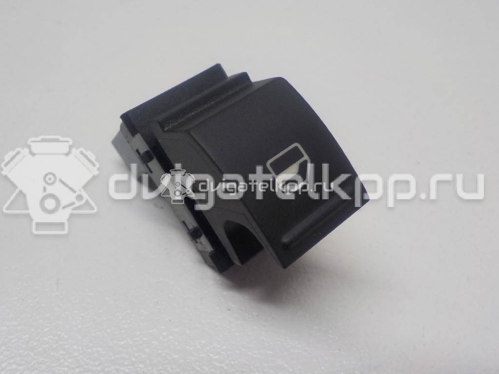 Фото Кнопка стеклоподъемника  7L6959855B для Volkswagen Scirocco / Tiguan / Touran / Amarok S1B / Cc {forloop.counter}}