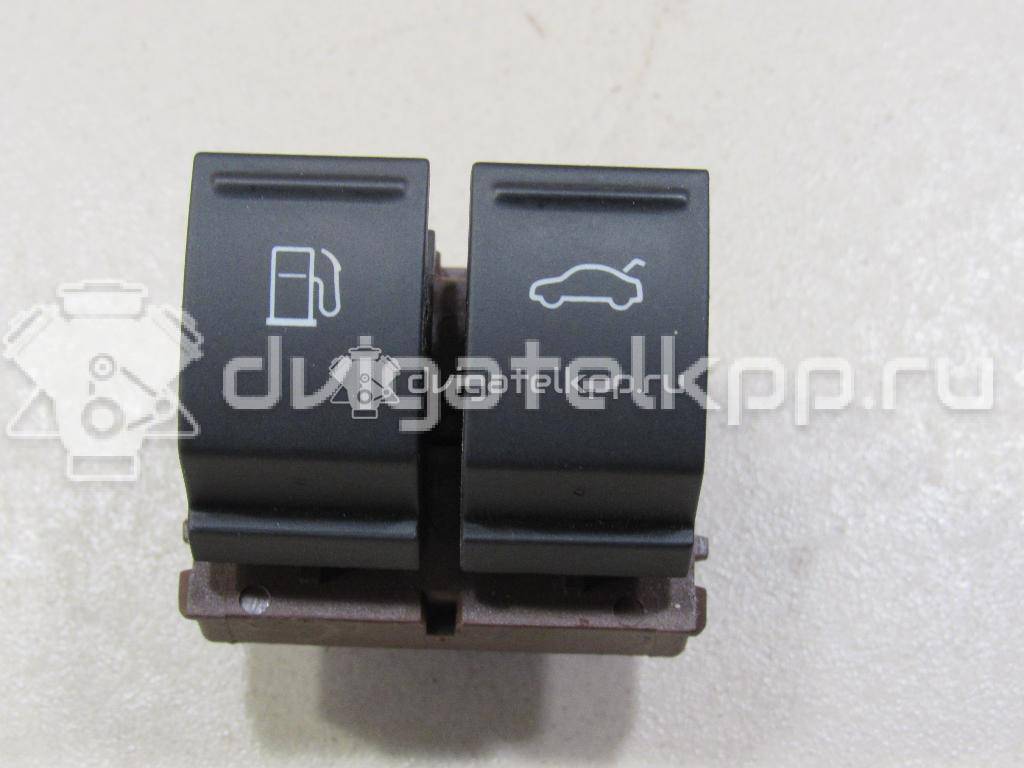 Фото Кнопка открывания багажника  3C0959903B для Volkswagen Passat / Cc / Eos 1F7, 1F8 / Jetta {forloop.counter}}