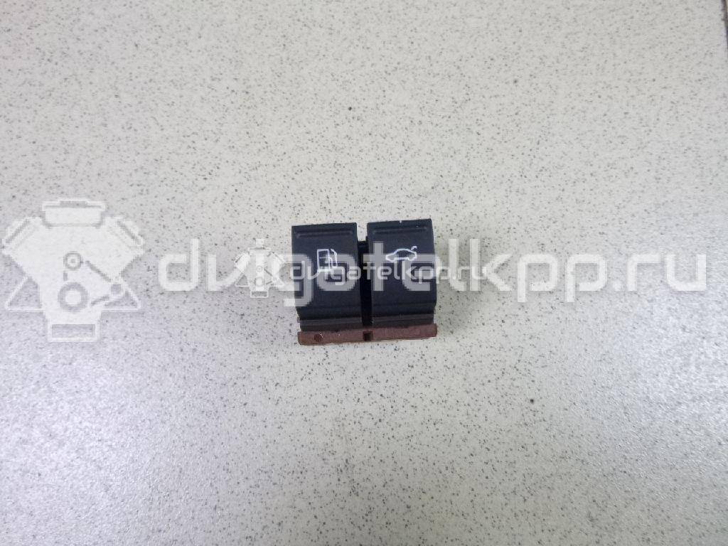 Фото Кнопка открывания багажника  3C0959903B для Volkswagen Passat / Cc / Eos 1F7, 1F8 / Jetta {forloop.counter}}