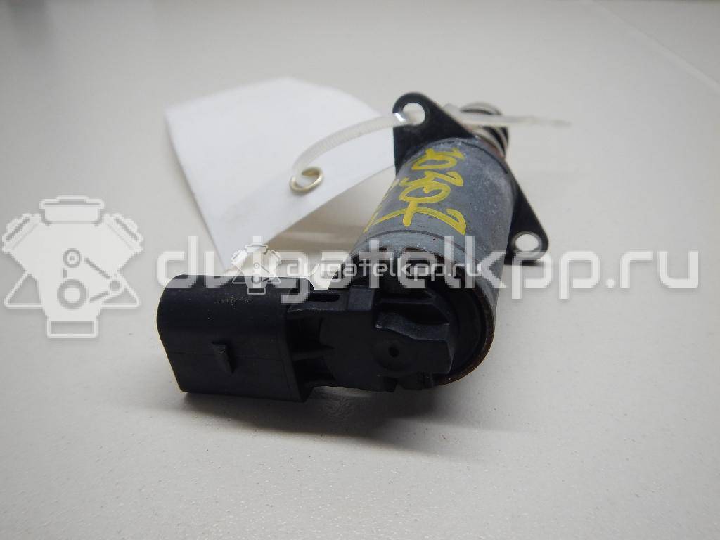 Фото Клапан электромагн. изменения фаз ГРМ  06F109257A для Volkswagen Eos 1F7, 1F8 / Scirocco / Jetta / Golf {forloop.counter}}