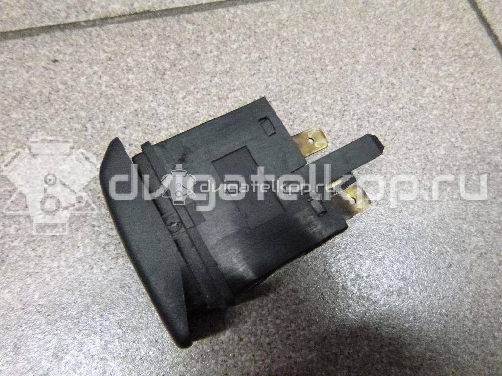Фото Кнопка противотуманки  191941535B для Volkswagen Vento 1H2 / Jetta / Golf {forloop.counter}}