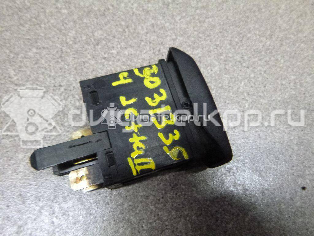 Фото Кнопка противотуманки  191941535B для Volkswagen Vento 1H2 / Jetta / Golf {forloop.counter}}