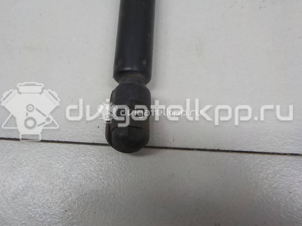 Фото Амортизатор крышки багажника  1H9827550A для Volkswagen Polo / Golf {forloop.counter}}