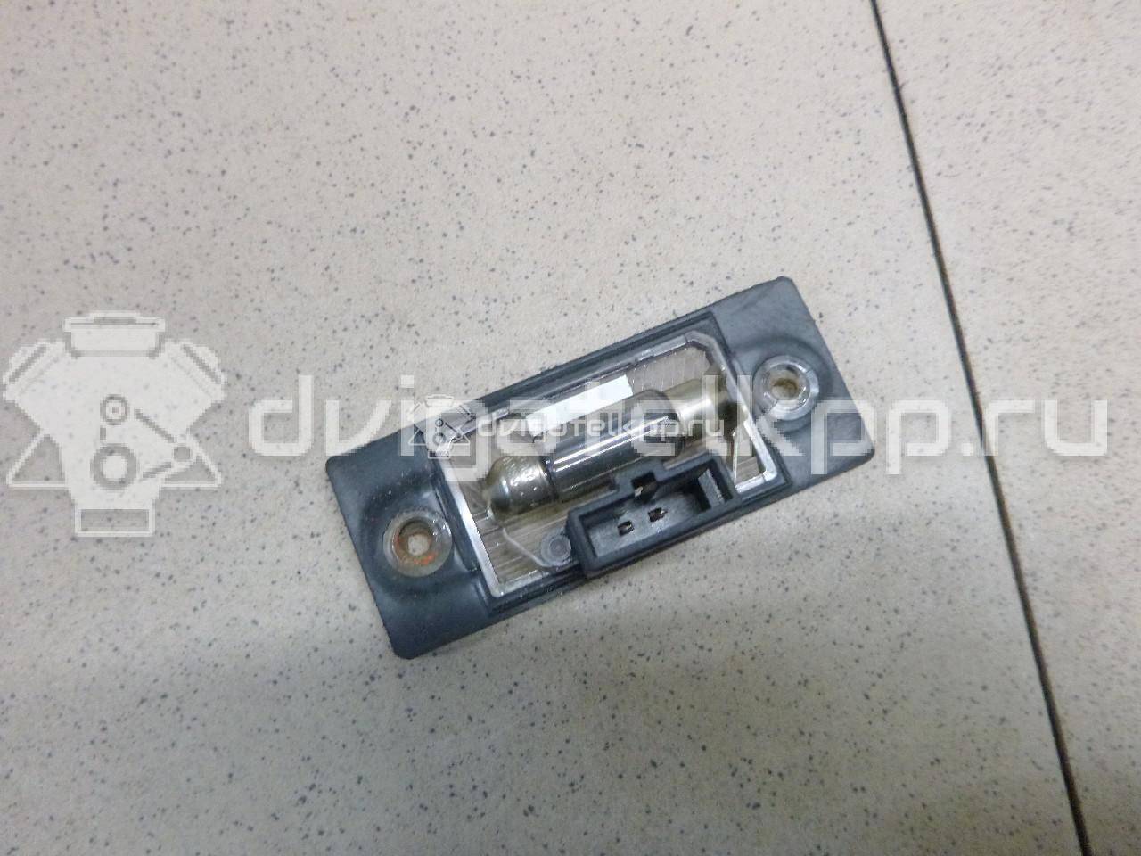 Фото Фонарь подсветки номера  1J5943021A для Volkswagen Tiguan / Bora / Touareg / Golf / Passat {forloop.counter}}