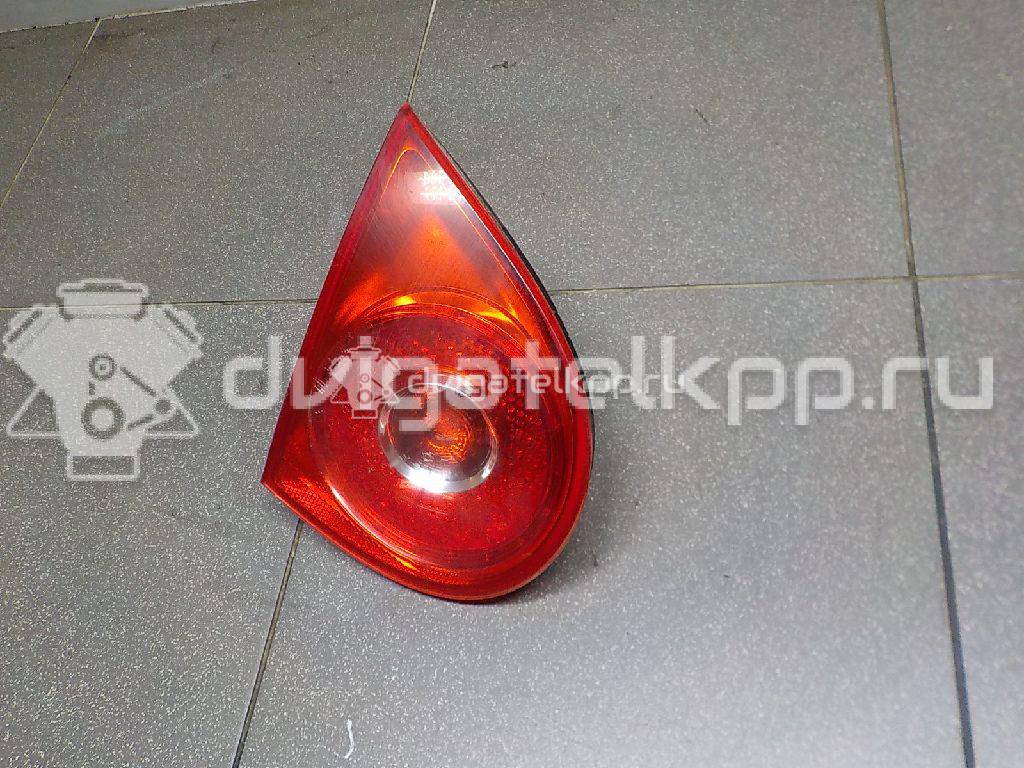 Фото Фонарь задний внутренний левый  1K6945093E для Volkswagen Golf {forloop.counter}}