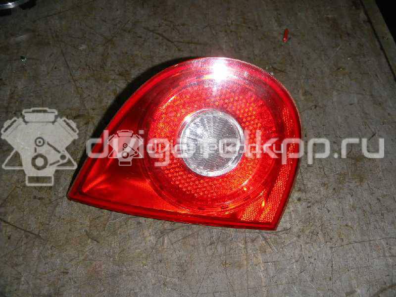 Фото Фонарь задний внутренний левый  1K6945093F для Volkswagen Golf {forloop.counter}}