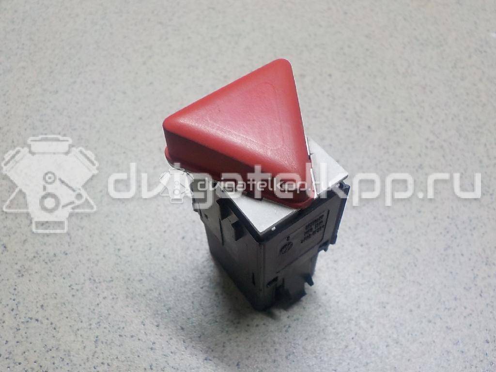 Фото Кнопка аварийной сигнализации  1K0953509A для Volkswagen Jetta / Golf {forloop.counter}}