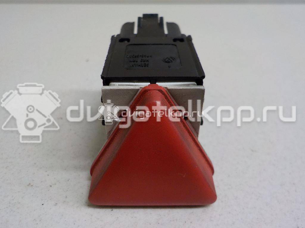 Фото Кнопка аварийной сигнализации  1K0953509A для Volkswagen Jetta / Golf {forloop.counter}}