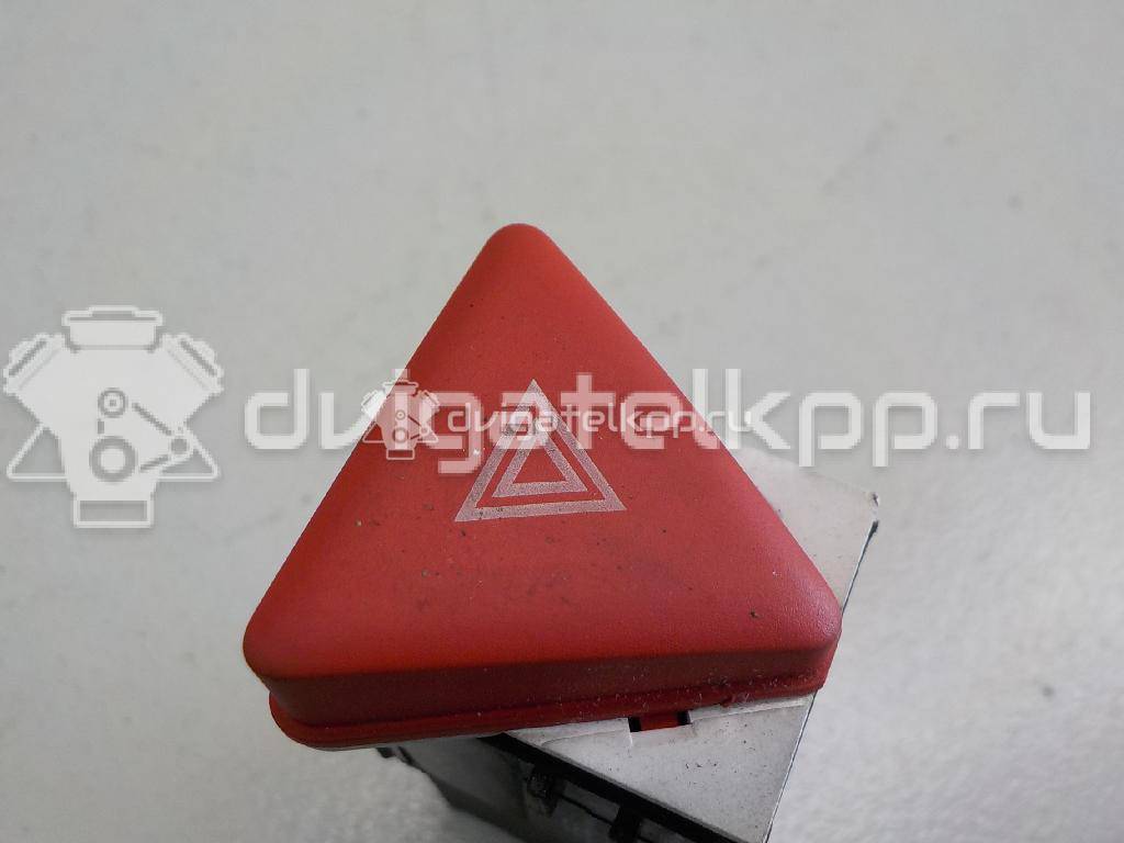 Фото Кнопка аварийной сигнализации  1K0953509A для Volkswagen Jetta / Golf {forloop.counter}}