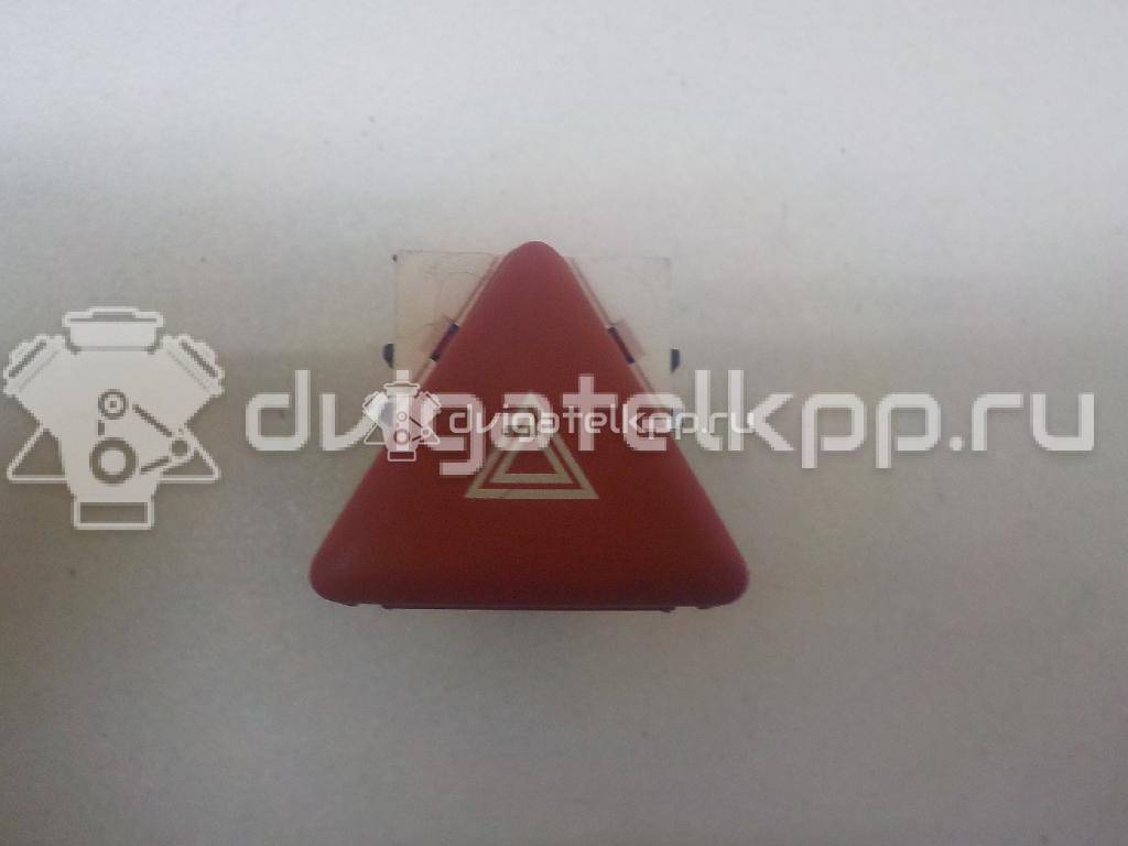 Фото Кнопка аварийной сигнализации  1K0953509A для Volkswagen Jetta / Golf {forloop.counter}}